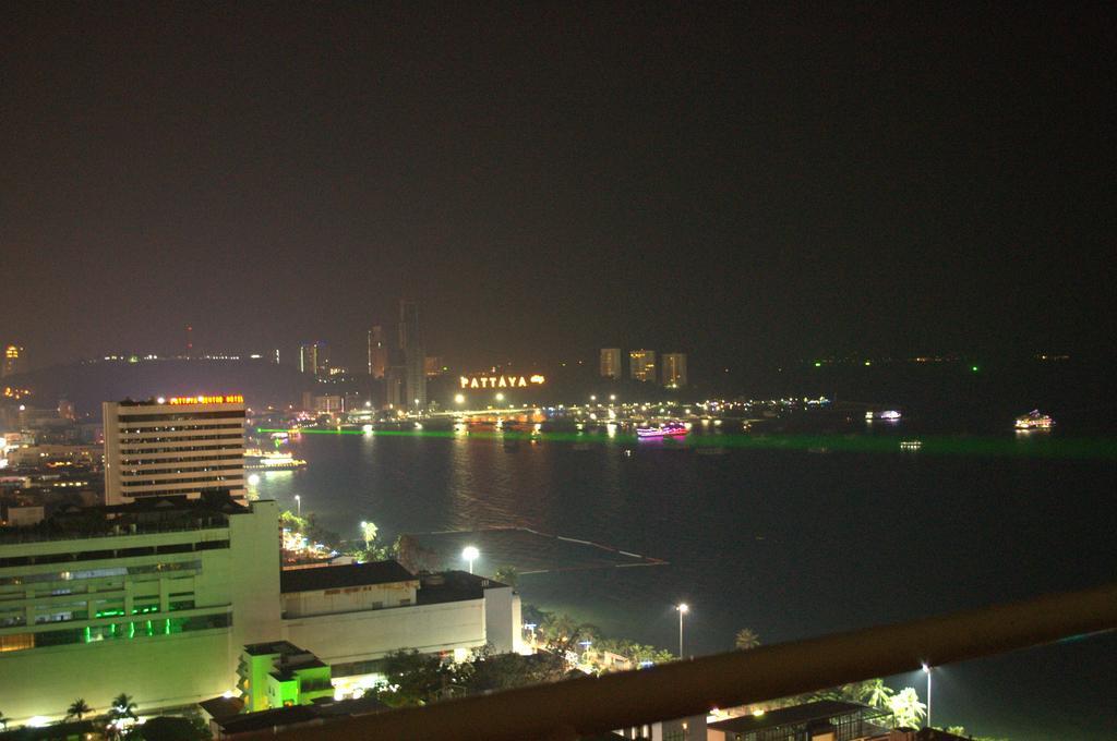 View Talay 6 Suite Apartments Pattaya Habitación foto