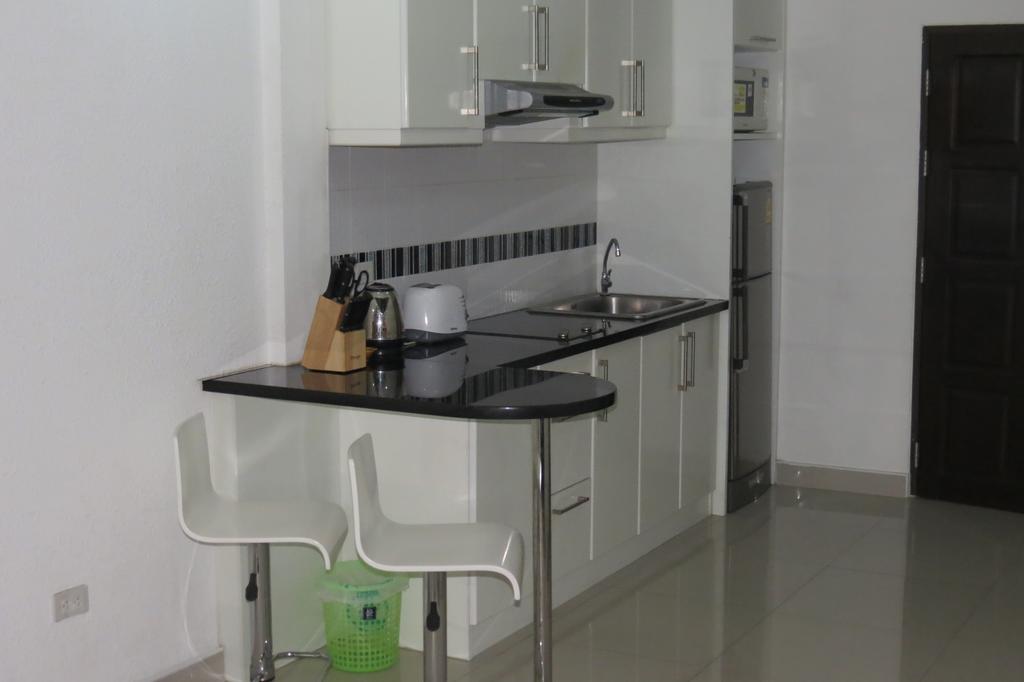 View Talay 6 Suite Apartments Pattaya Exterior foto